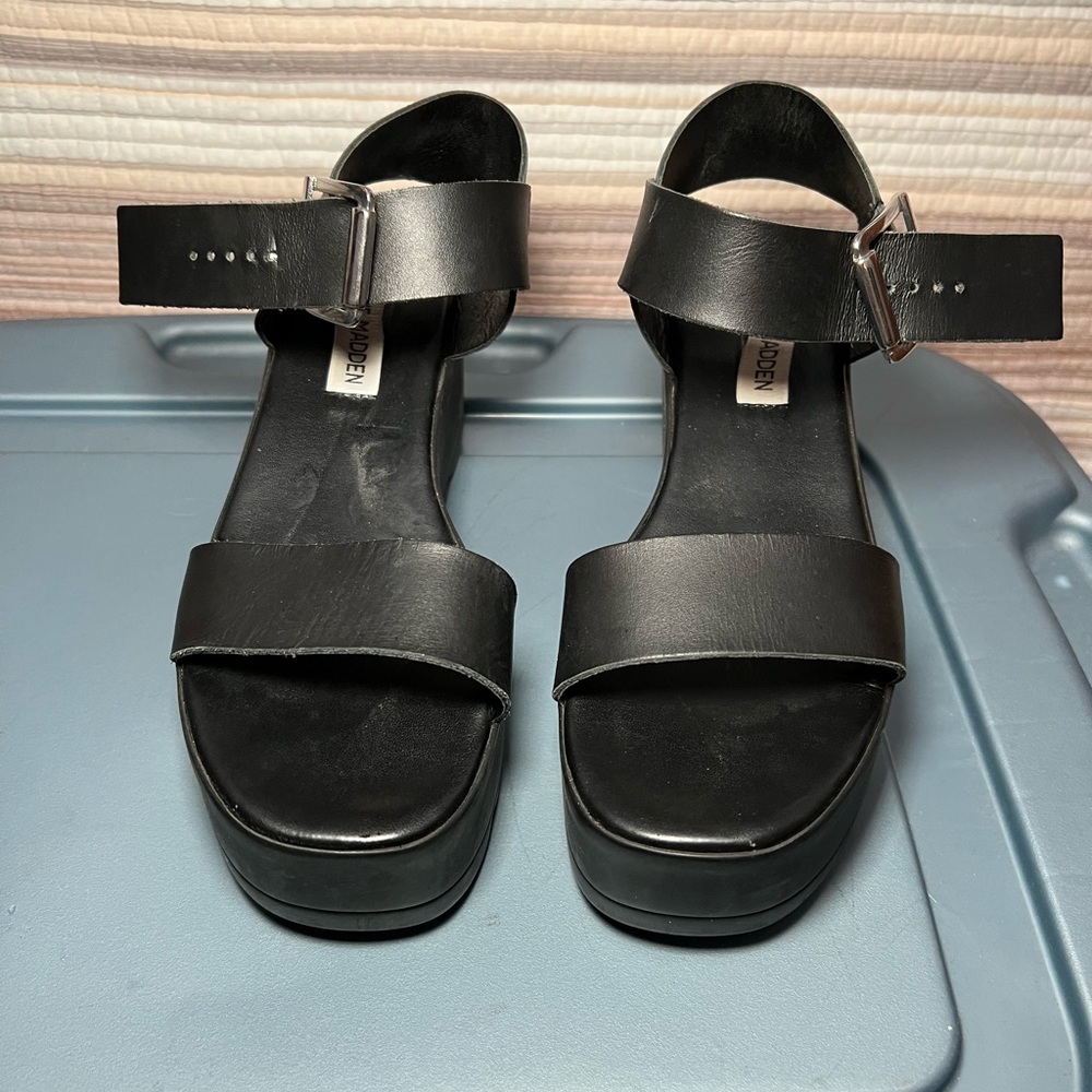 Steve Madden Black Leather Platform Sandals